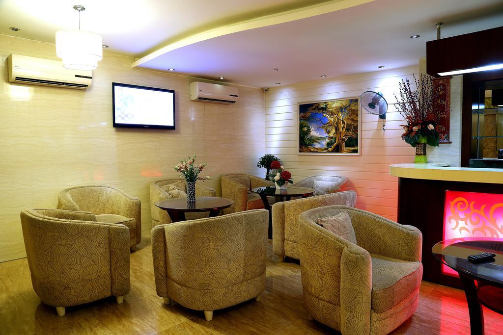 Boss Group - Regal Hotel โฮจิมินห์ซิตี้ ภายนอก รูปภาพ